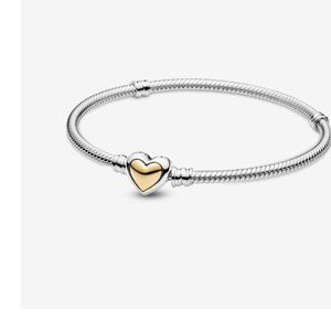 BRAND NEW PANDORA Domed Golden Heart Clasp Snake Chain Bracelet.